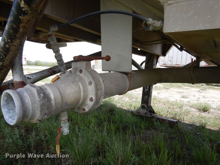 image for item DK0358 1991 J&L 990168  tank tender grain trailer