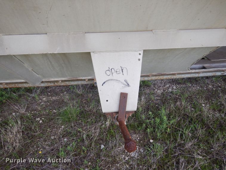 image for item DK0358 1991 J&L 990168  tank tender grain trailer