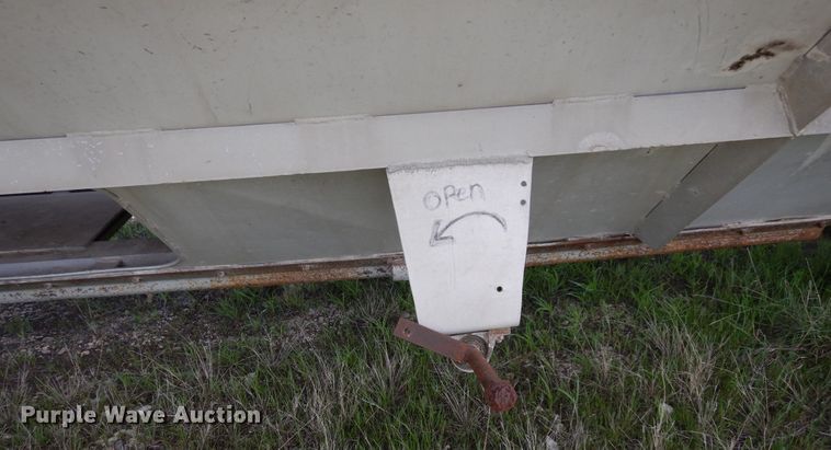 image for item DK0358 1991 J&L 990168  tank tender grain trailer