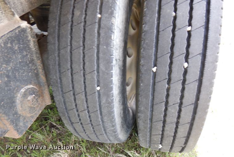 image for item DK0358 1991 J&L 990168  tank tender grain trailer