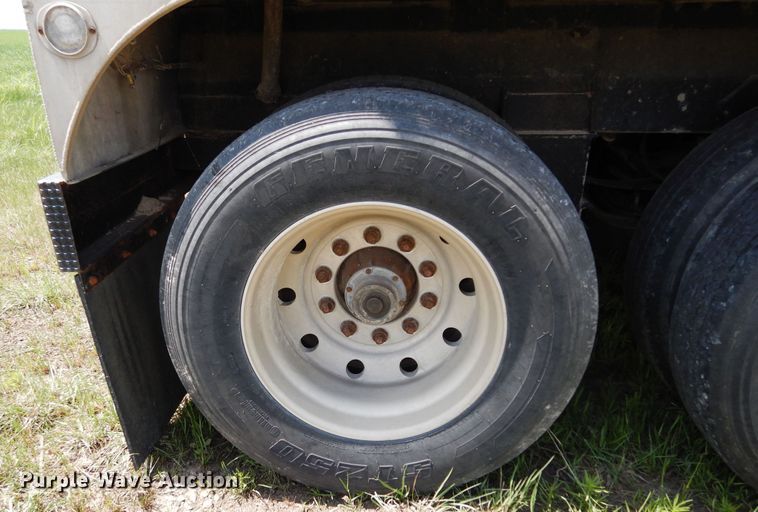 image for item DK0358 1991 J&L 990168  tank tender grain trailer