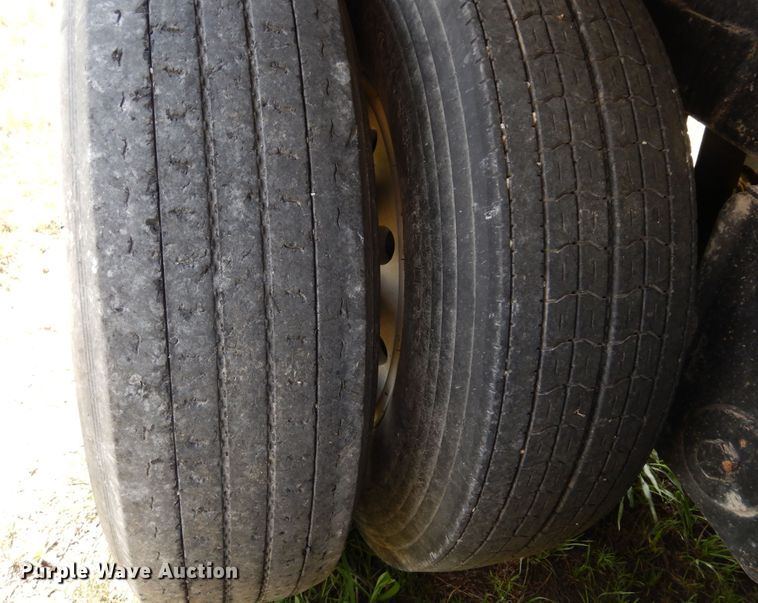 image for item DK0358 1991 J&L 990168  tank tender grain trailer