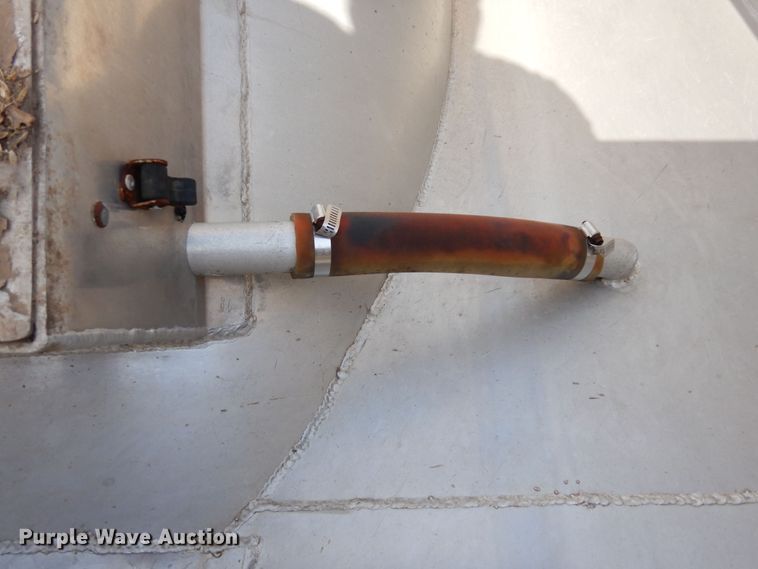 image for item DK0358 1991 J&L 990168  tank tender grain trailer