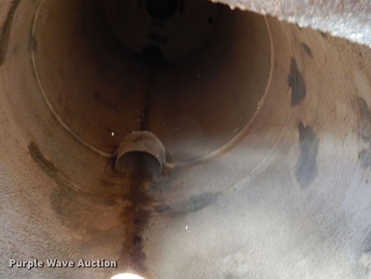 image for item DK0358 1991 J&L 990168  tank tender grain trailer