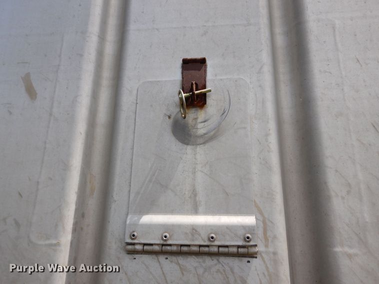 image for item DK0358 1991 J&L 990168  tank tender grain trailer