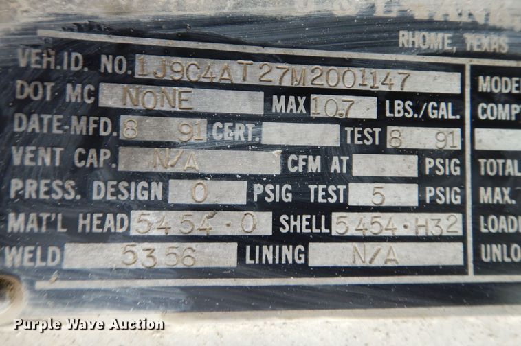 image for item DK0358 1991 J&L 990168  tank tender grain trailer