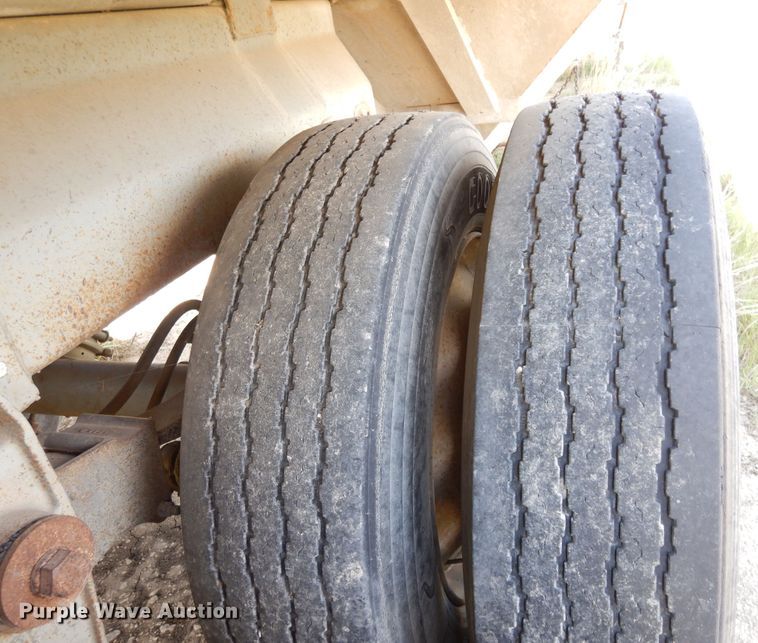 image for item DK0359 1984 J&L Tank  tank tender grain trailer