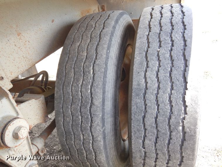 image for item DK0359 1984 J&L Tank  tank tender grain trailer