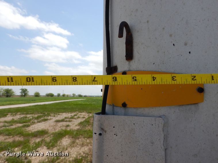 image for item DK0359 1984 J&L Tank  tank tender grain trailer