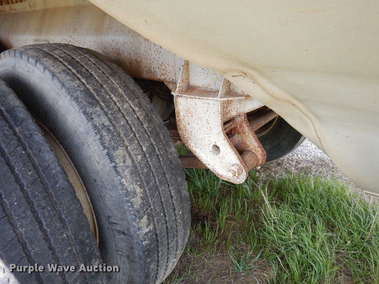 image for item DK0360 1974 J&L Tank THAS  tank tender grain trailer