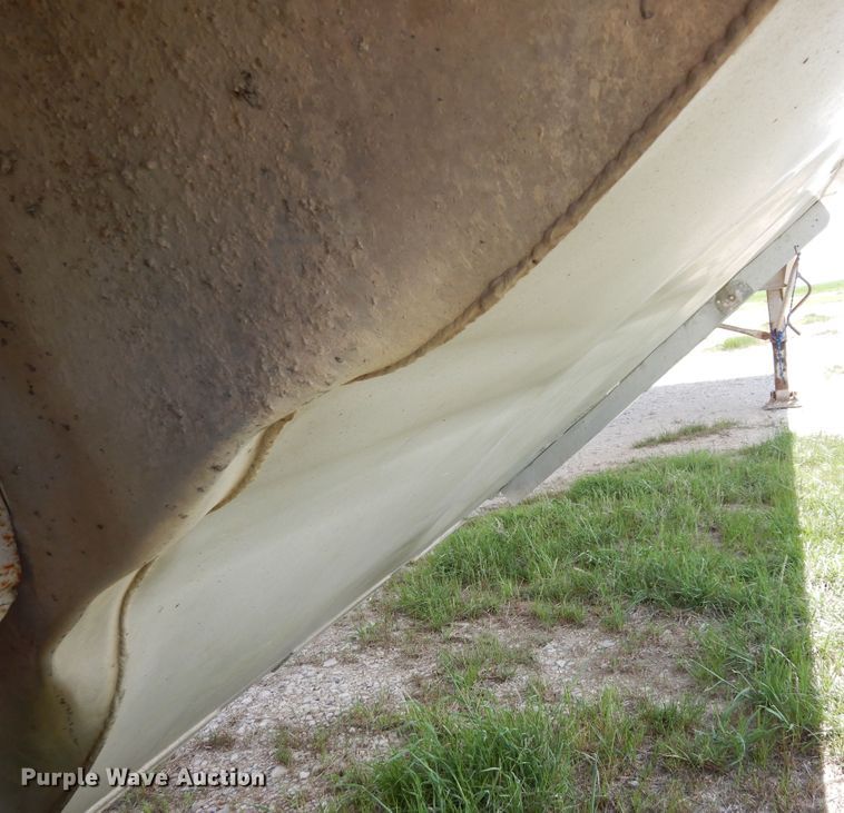 image for item DK0360 1974 J&L Tank THAS  tank tender grain trailer