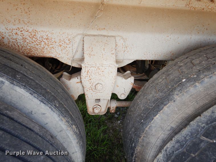 image for item DK0360 1974 J&L Tank THAS  tank tender grain trailer