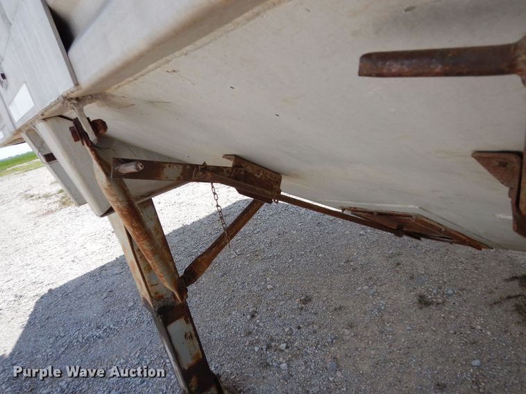 image for item DK0360 1974 J&L Tank THAS  tank tender grain trailer