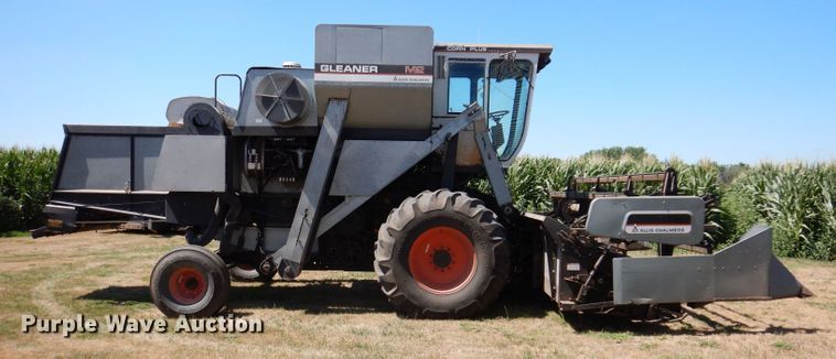 image for item DK2027 1978 Gleaner M2  combine
