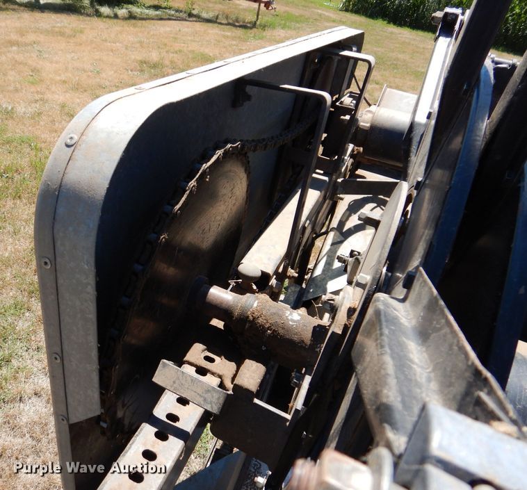 image for item DK2027 1978 Gleaner M2  combine