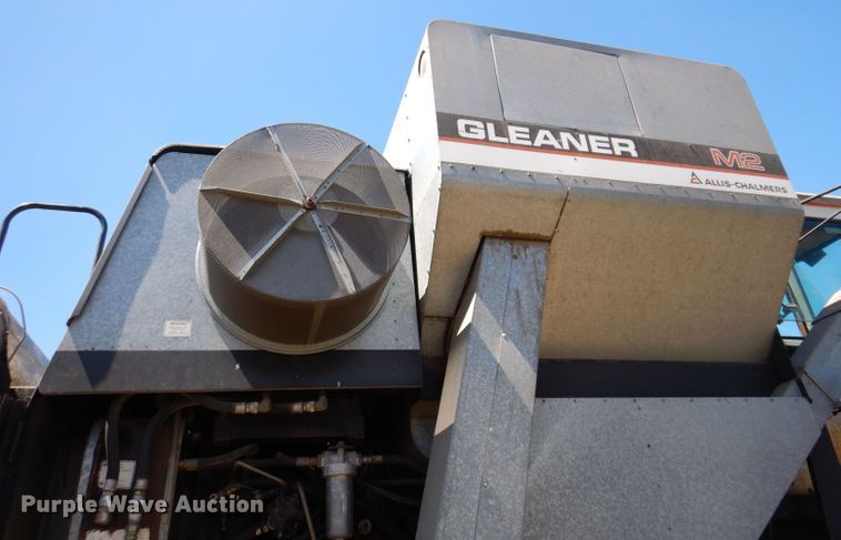 image for item DK2027 1978 Gleaner M2  combine