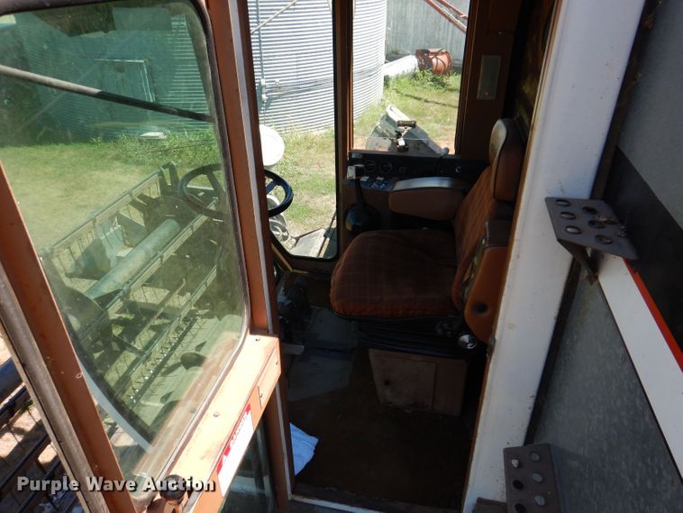 image for item DK2027 1978 Gleaner M2  combine