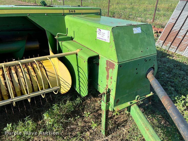 image for item DK7135 John Deere 346  small square baler