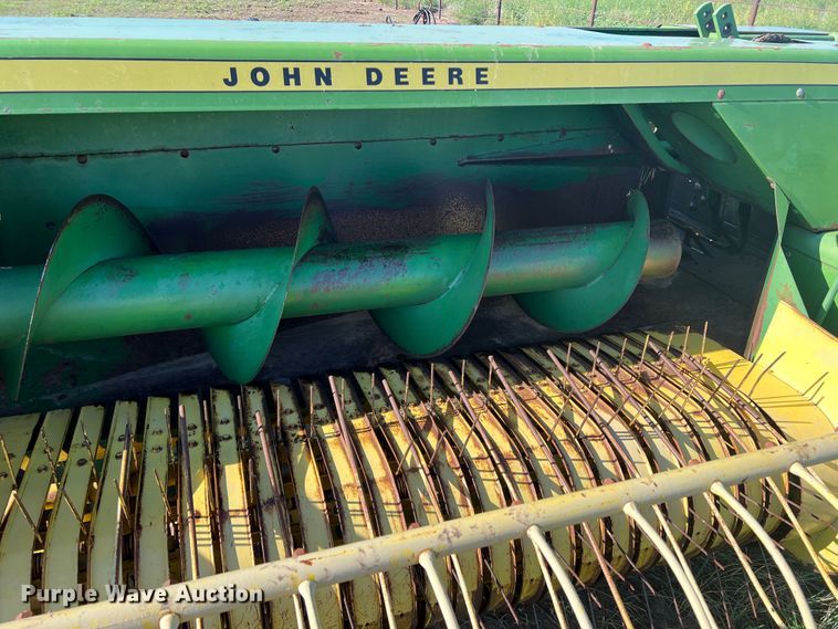 image for item DK7135 John Deere 346  small square baler