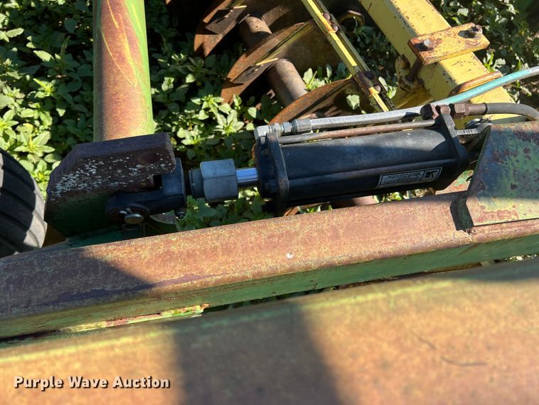 image for item DK7139 John Deere  double off-set disk