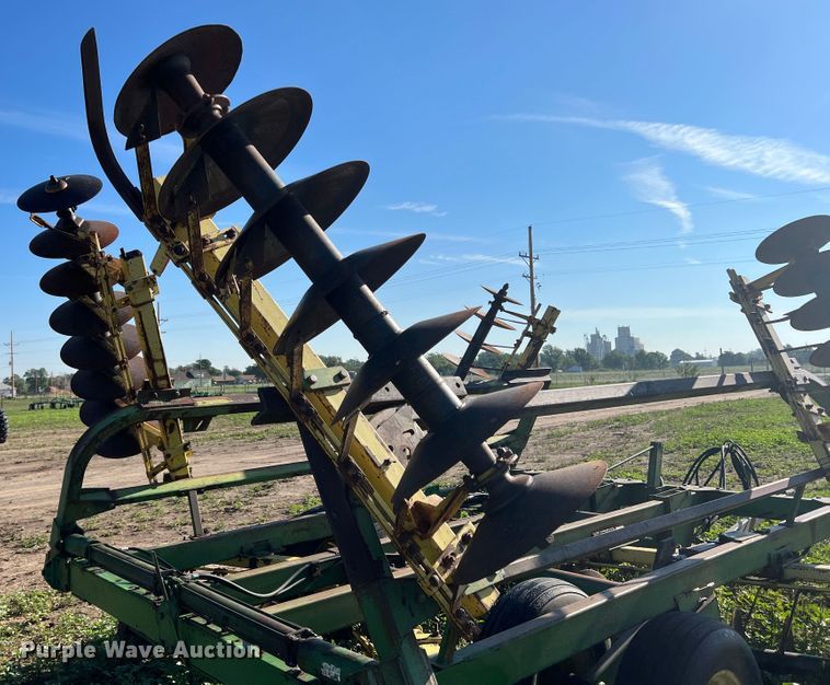 image for item DK7139 John Deere  double off-set disk