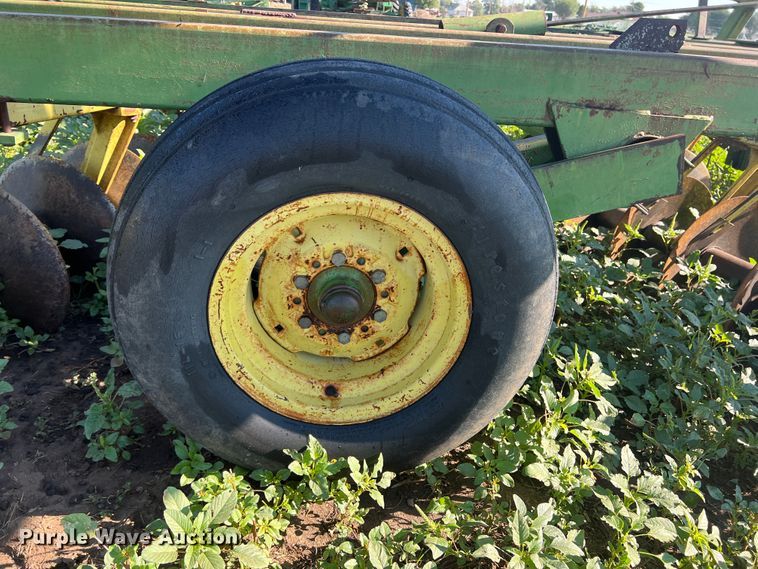 image for item DK7139 John Deere  double off-set disk