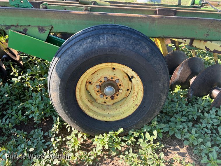 image for item DK7139 John Deere  double off-set disk