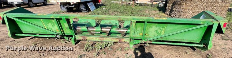 image for item DK7140 John Deere 444  corn head