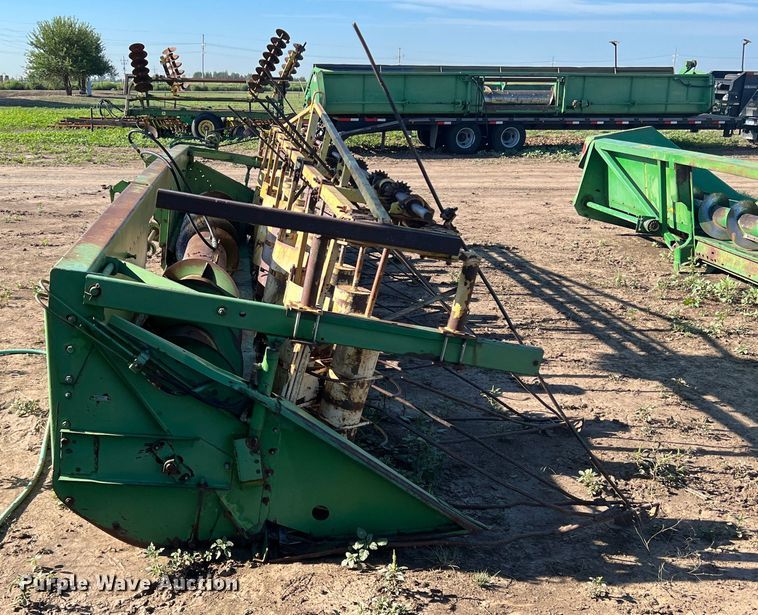 image for item DK7141 John Deere  sorghum head