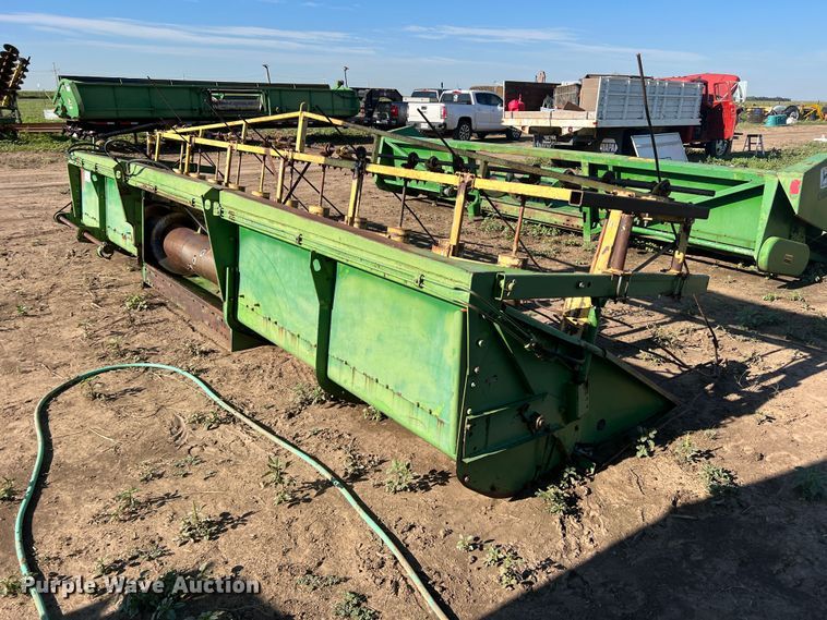 image for item DK7141 John Deere  sorghum head