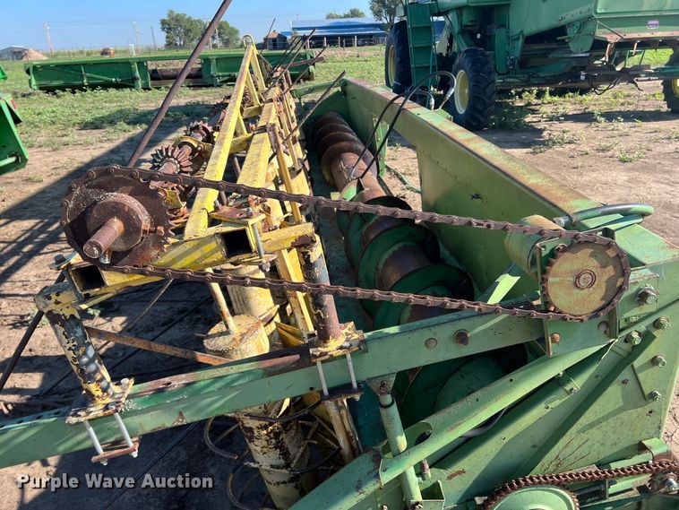 image for item DK7141 John Deere  sorghum head