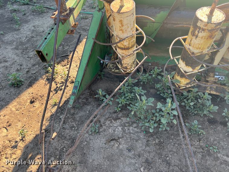 image for item DK7141 John Deere  sorghum head