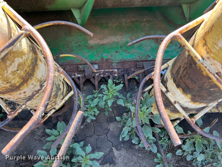 image for item DK7141 John Deere  sorghum head