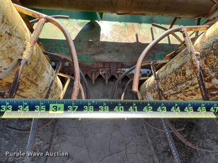 image for item DK7141 John Deere  sorghum head