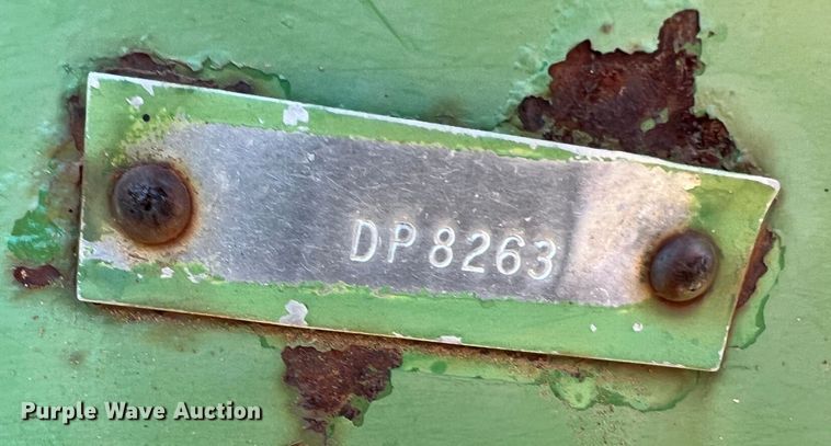 image for item DK7141 John Deere  sorghum head