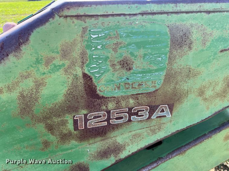 image for item DK7142 John Deere 1253A  all-crop head