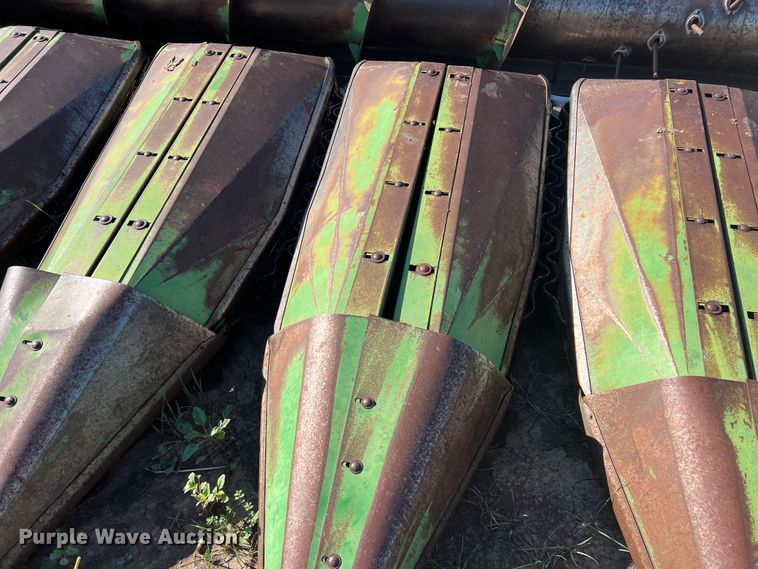 image for item DK7142 John Deere 1253A  all-crop head