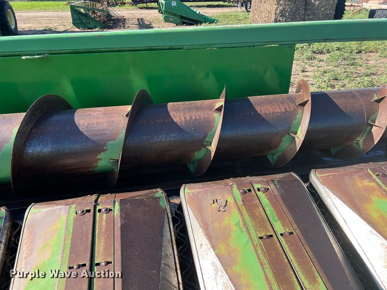 image for item DK7142 John Deere 1253A  all-crop head
