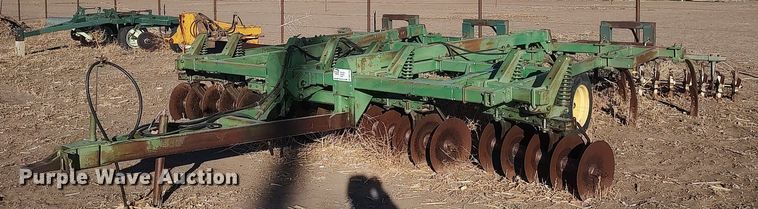 image for item DK7143 John Deere  disk ripper