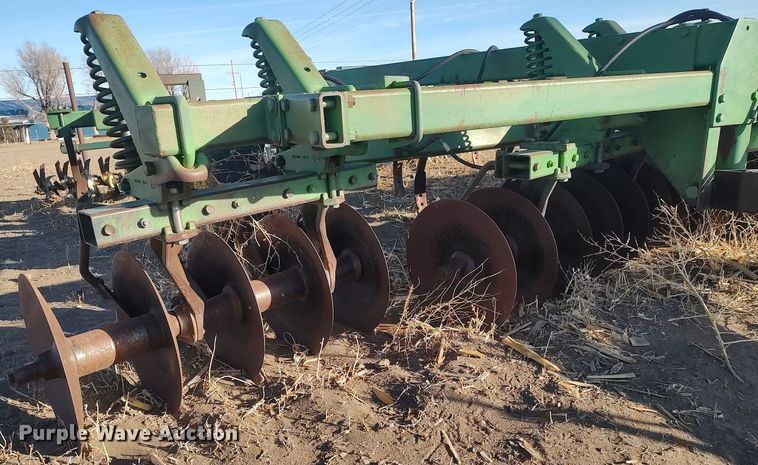 image for item DK7143 John Deere  disk ripper