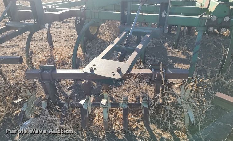 image for item DK7143 John Deere  disk ripper