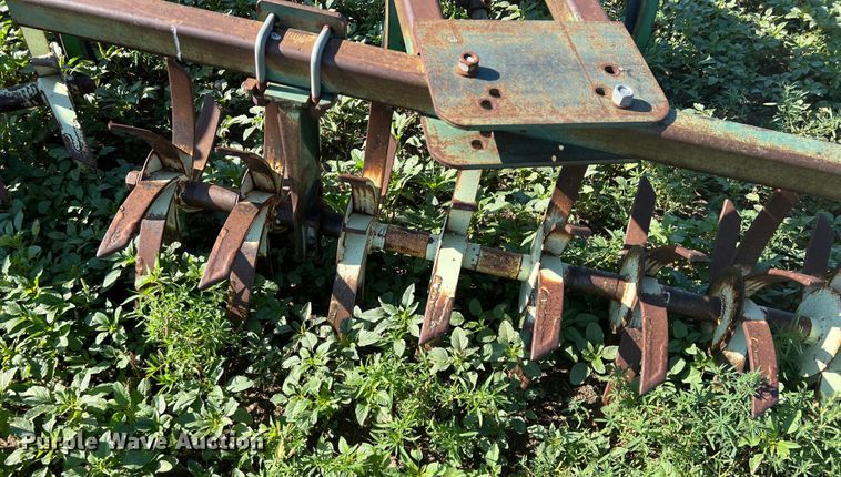 image for item DK7143 John Deere  disk ripper