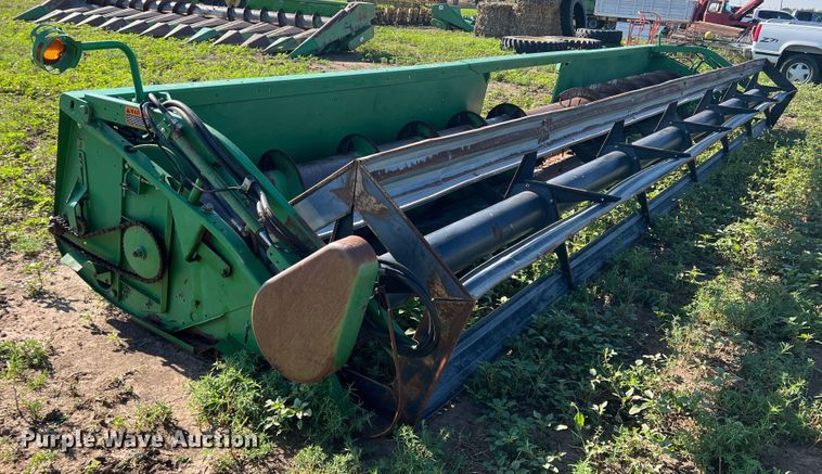 image for item DK7144 John Deere 930  rigid head