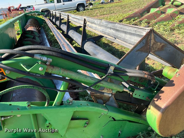 image for item DK7144 John Deere 930  rigid head