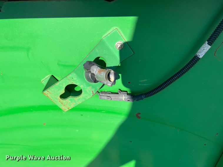 image for item DK7144 John Deere 930  rigid head