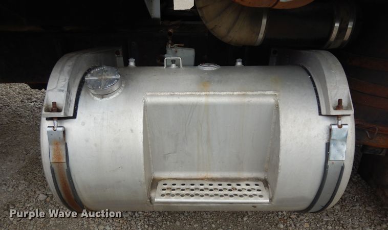 image for item DN1730 1970 GMC Astro 95  grain truck
