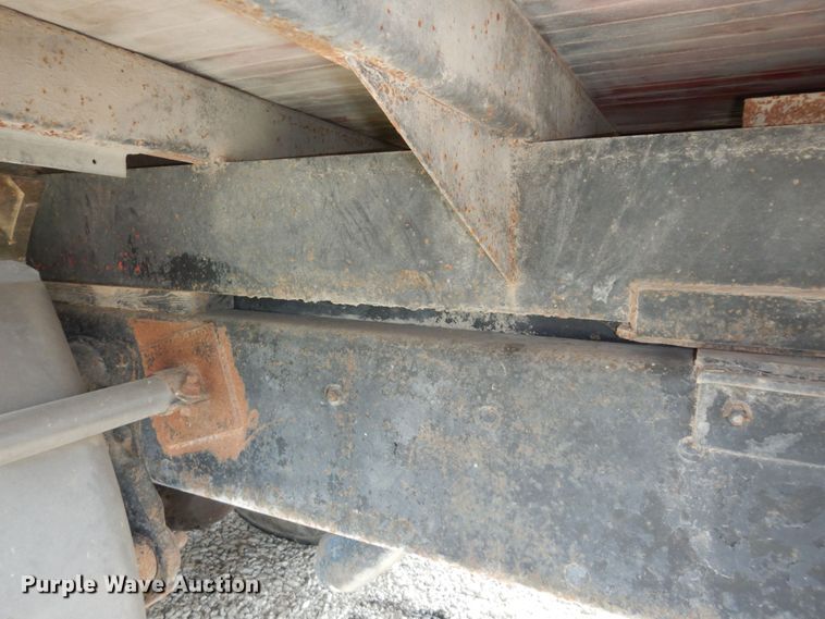 image for item DN1730 1970 GMC Astro 95  grain truck