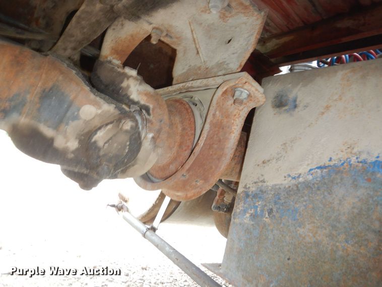 image for item DN1730 1970 GMC Astro 95  grain truck