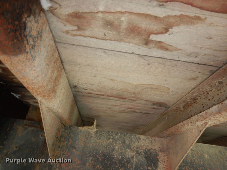 image for item DN1730 1970 GMC Astro 95  grain truck