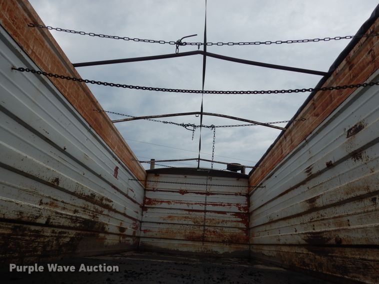 image for item DN1730 1970 GMC Astro 95  grain truck